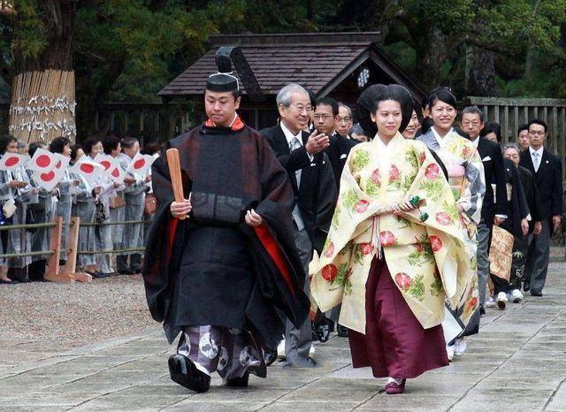 日本天皇参加活动