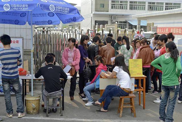 19年济南gdp如何超过合肥_济南gdp破万亿图片(3)