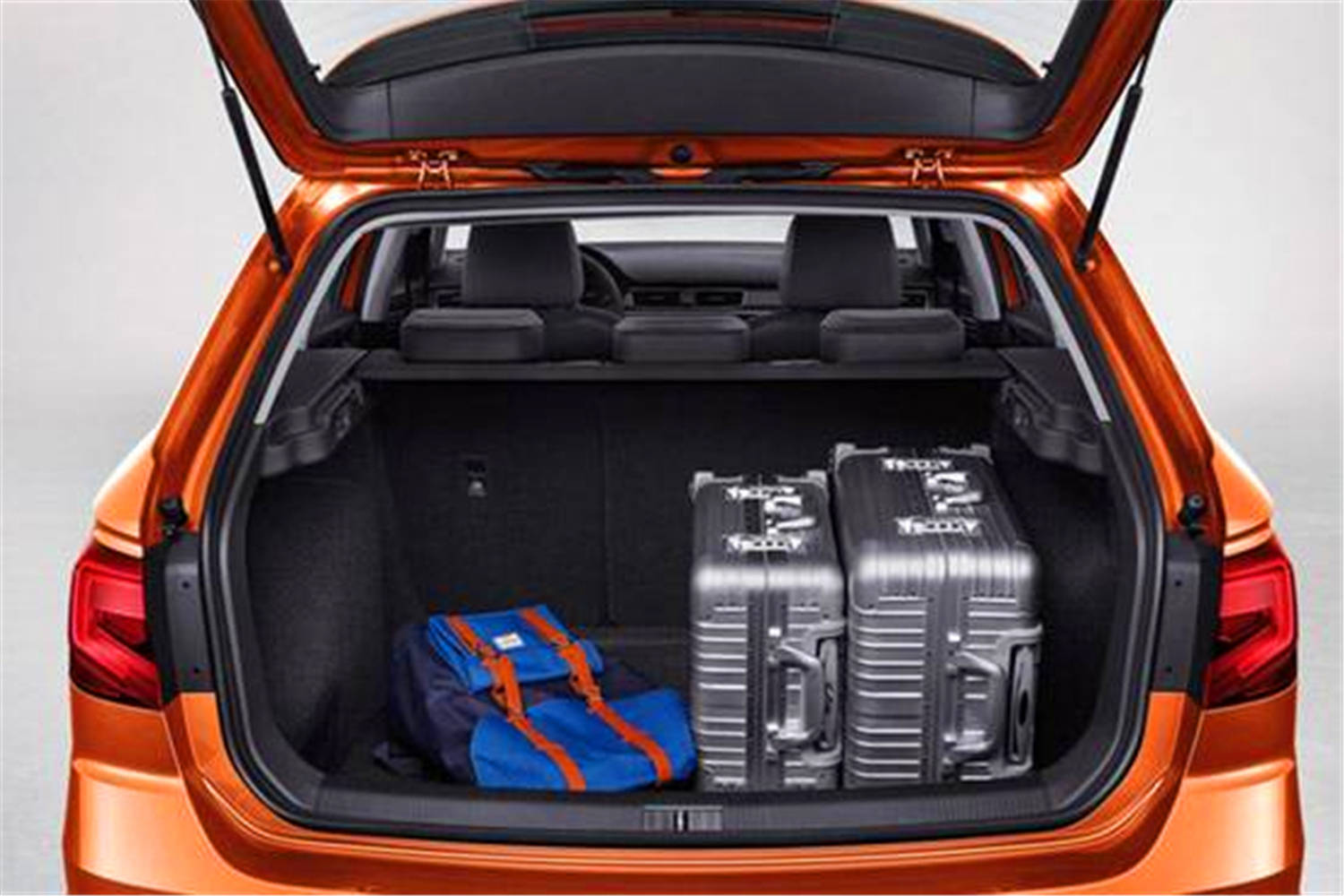 旅行车和suv哪个适合家用 637f980f35074afc8f63f9e082d78500.jpeg