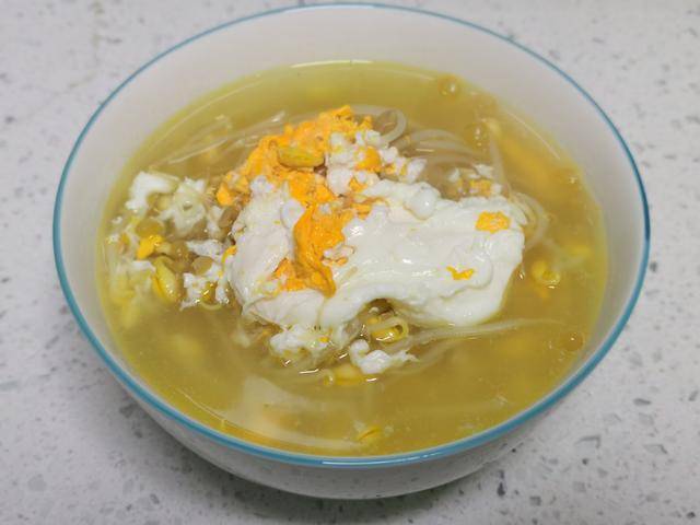 黄豆芽鸡蛋汤