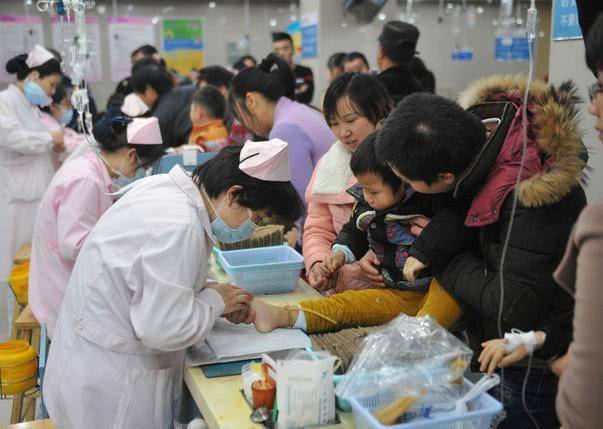 [恶习]占2条以上孩子毁了孩子体质差、爱生病？父母4个“恶习”惹的祸