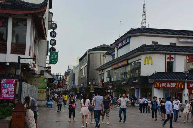 苏州和天津gdp2020_2020年前三季度苏州市经济运行情况分析 GDP同比增长2.4 图(3)