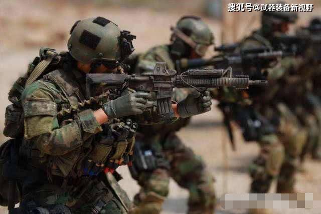 为什么保镖手枪藏在怀里,警察别在腰间,特种部队置于大腿外侧?