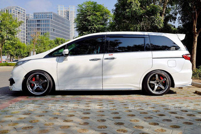奶爸车也能很有趣 奥德赛改装绞牙姿态做靓仔