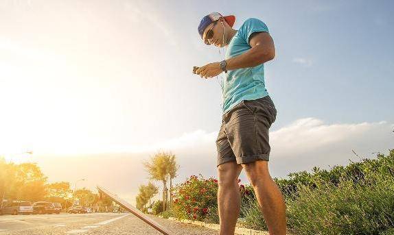 三十岁以上男人处于什么期 b5b6522c47cf4be3a55b5b7afe4252cd.jpeg