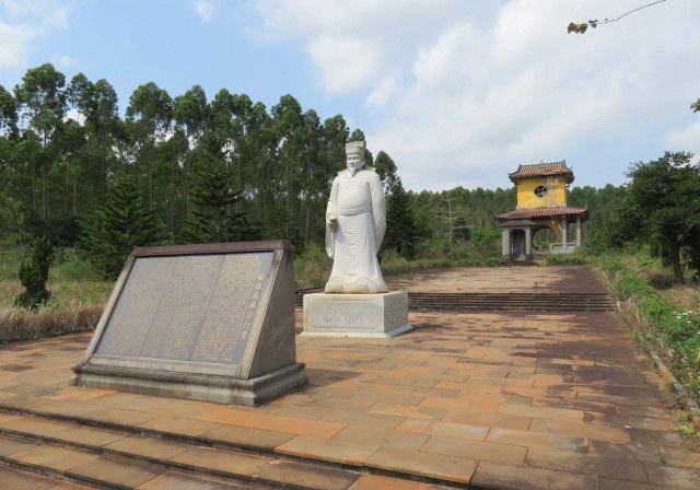 雷州市唐家镇总人口_雷州市唐家镇杜陵村(2)