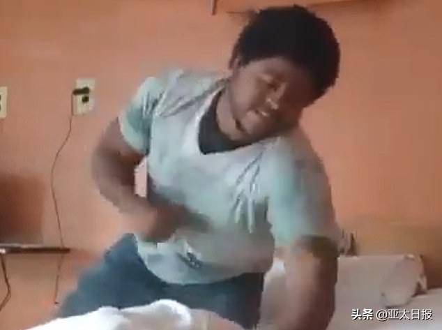 美国养老院75岁老人被黑人男子疯狂殴打，特朗普