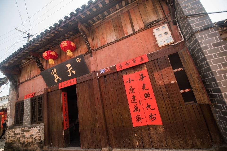 「学区」历史悠久被人遗忘，今因高考房价水涨船高安徽最“牛”学区街