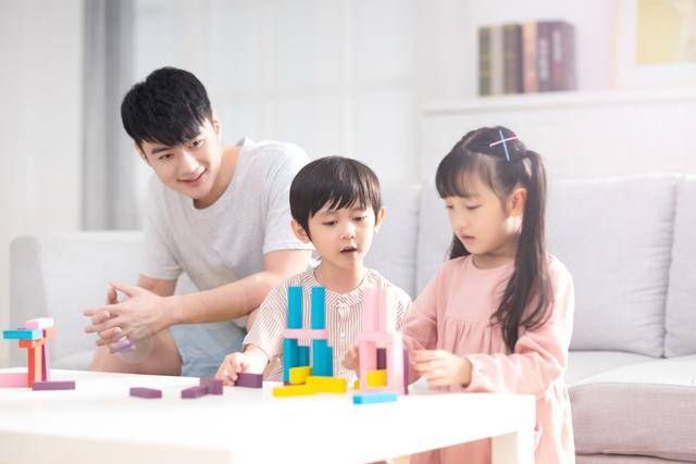 为什么孩子非常讨厌家长总是拿自己和别的孩子对比？同时也讨厌收到老师表扬的同学？