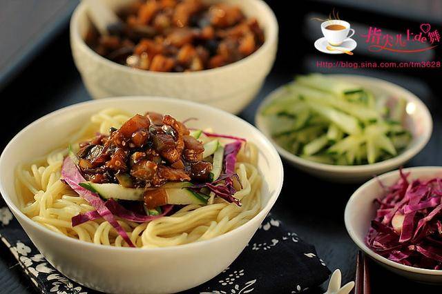 晚餐吃什么好吃又简单又营养面食 038de6661ab741b9aed6f47d7bef87b9.jpeg