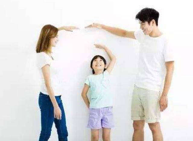 孩子@孩子长大高个孩子长身高的“黄金期”是几月份？抓住这个时期