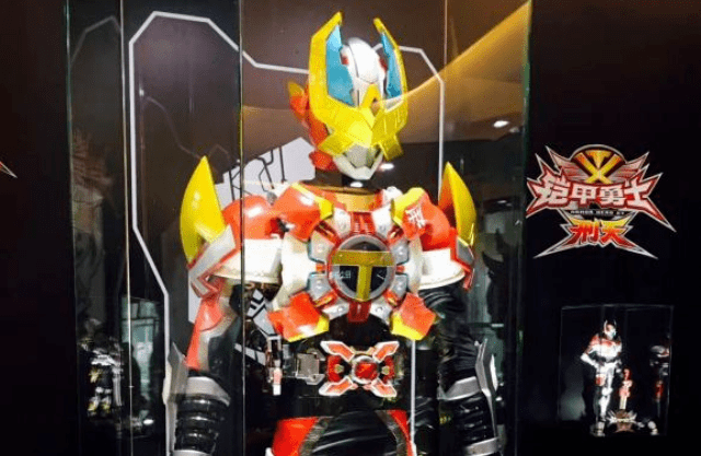 假面骑士:铠甲勇士拿瓦和铠武联动来袭,东映:我都不敢这么写!