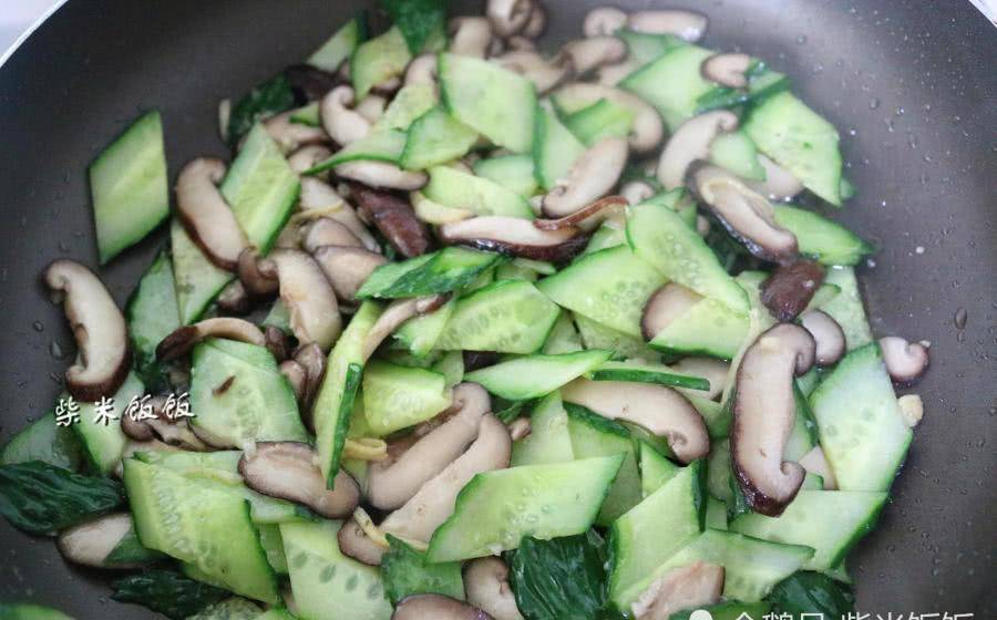 肉丝炒黄瓜和香菇 4c3ab66dbea740cba6c83d4c2abdef4a.jpeg