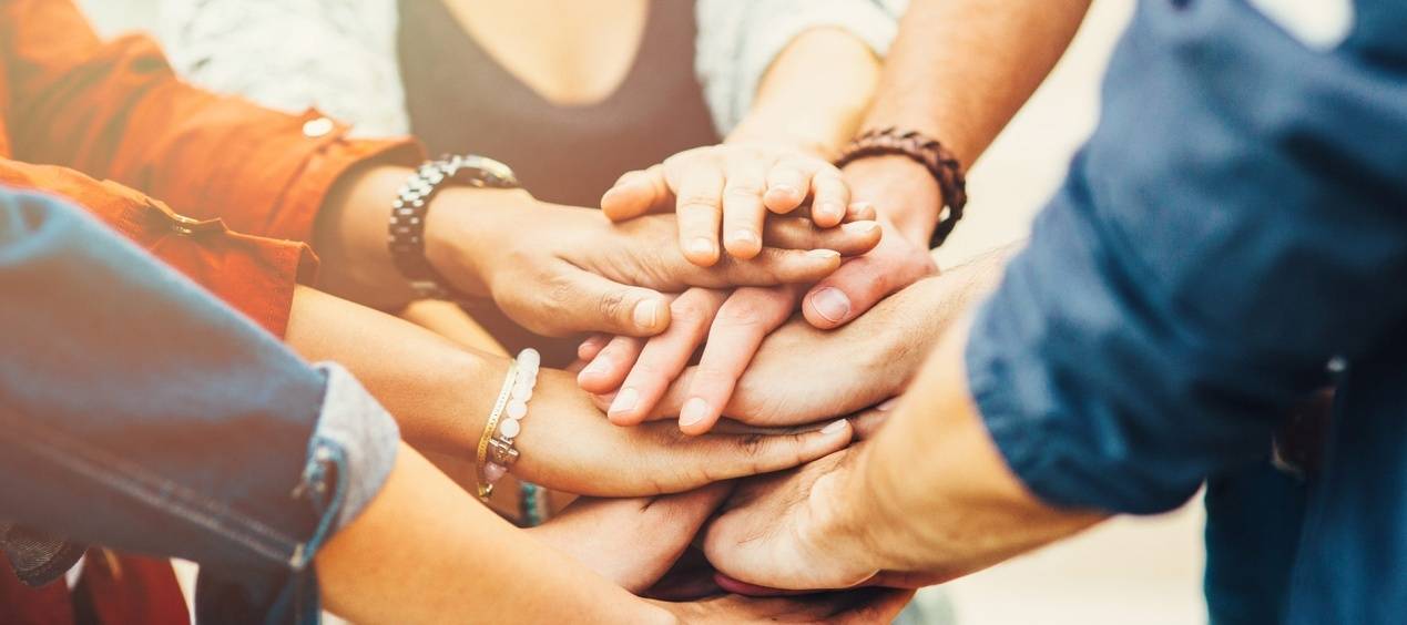 求救手势视频国外 7a7d5c59dfa7436d98bce7d47ce899bd.jpeg