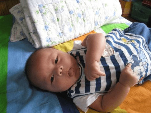 「孩子」给娃养出好脾胃夏天孩子总是容易脾虚？家长少给娃吃这2种东西