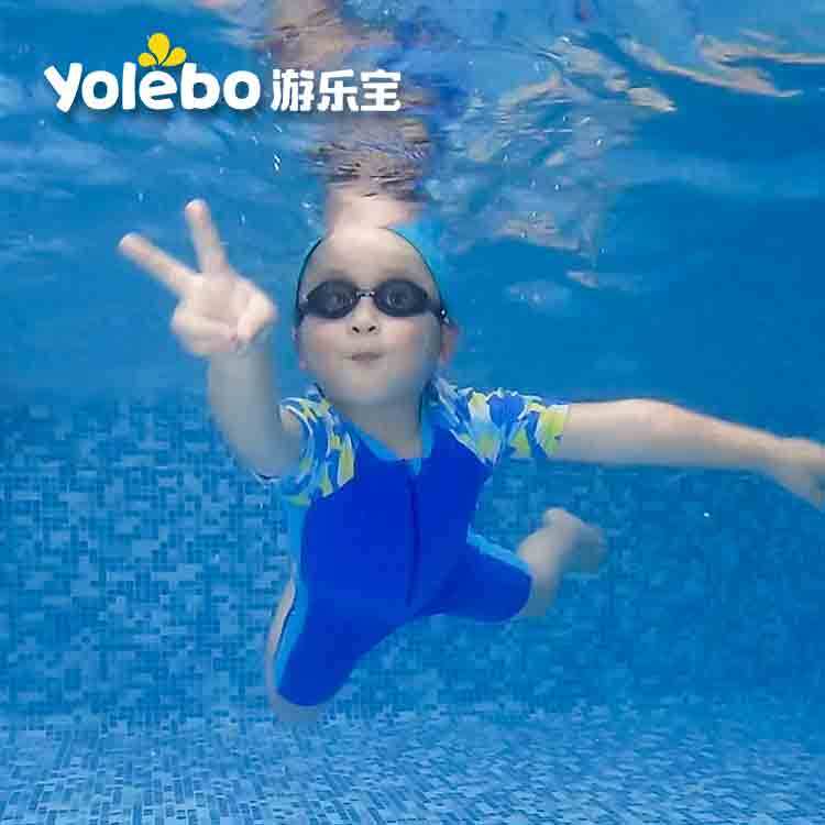 [运动]那些从小就在婴儿游泳池中运动的宝宝们现在有什么变化？