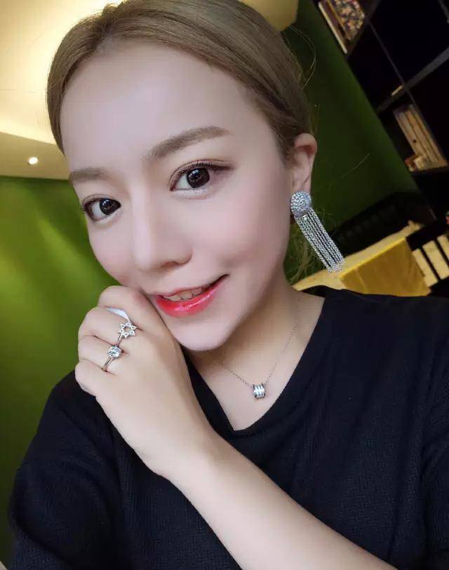 女生化妆和不化妆的差别到底有多大?要给她们跪了