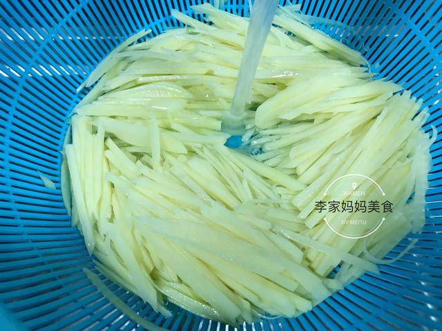 19c1347eb14746b19fe2d37679a3bf76.jpeg