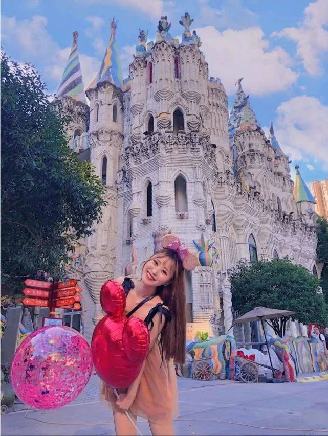转发就送门票,免费打卡全新升级"迪士尼重庆分尼",赏千万绝美灯光秀!