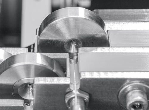 �Ʊ���ʹ�����ʸ����ʸ������ʸ�ϵ���ֱ�