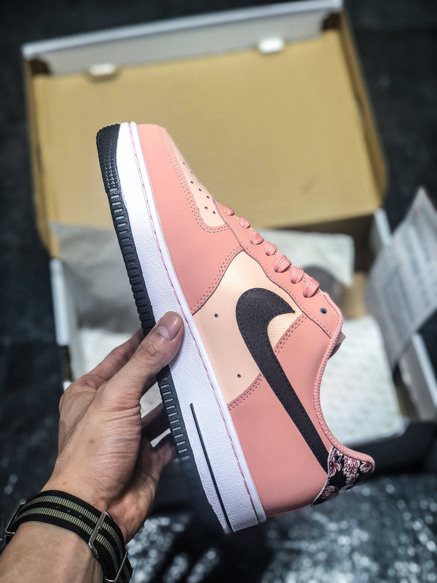 耐克空军一号 nike air force 1 pink quartz 粉色