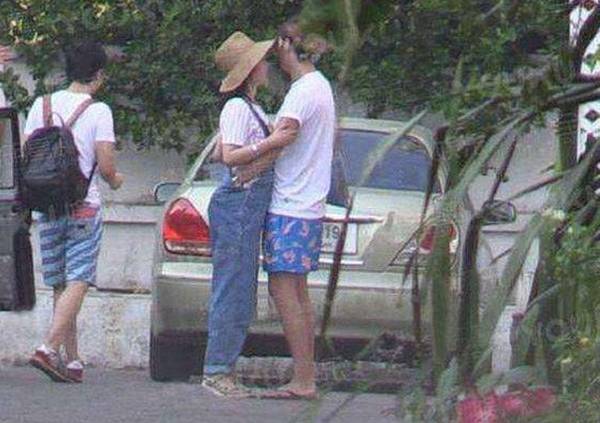 白百何陈羽凡同框全集 c00375389ad840b1ab504bde4de09d6f.jpeg