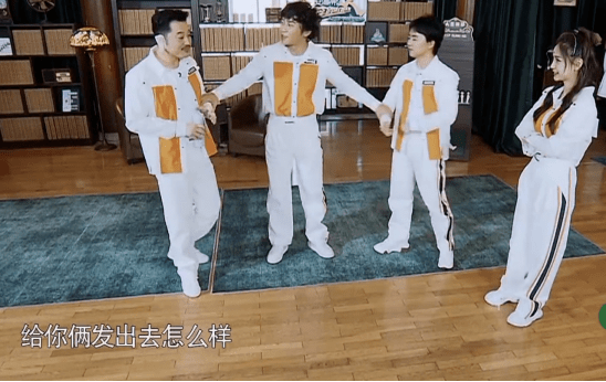 关晓彤▲婚纱装扮也比baby丑,《奔跑吧》关晓彤被排挤?与baby全程无互动