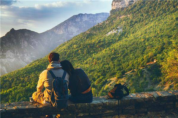 原创“儿媳，你死了吗？没死就把生活费送来”“没死，但是离婚了”