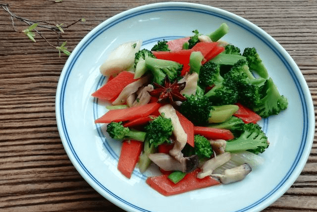 炒什么菜放味精好吃 baf08e223fd442ee84776fdc1c436c95.png