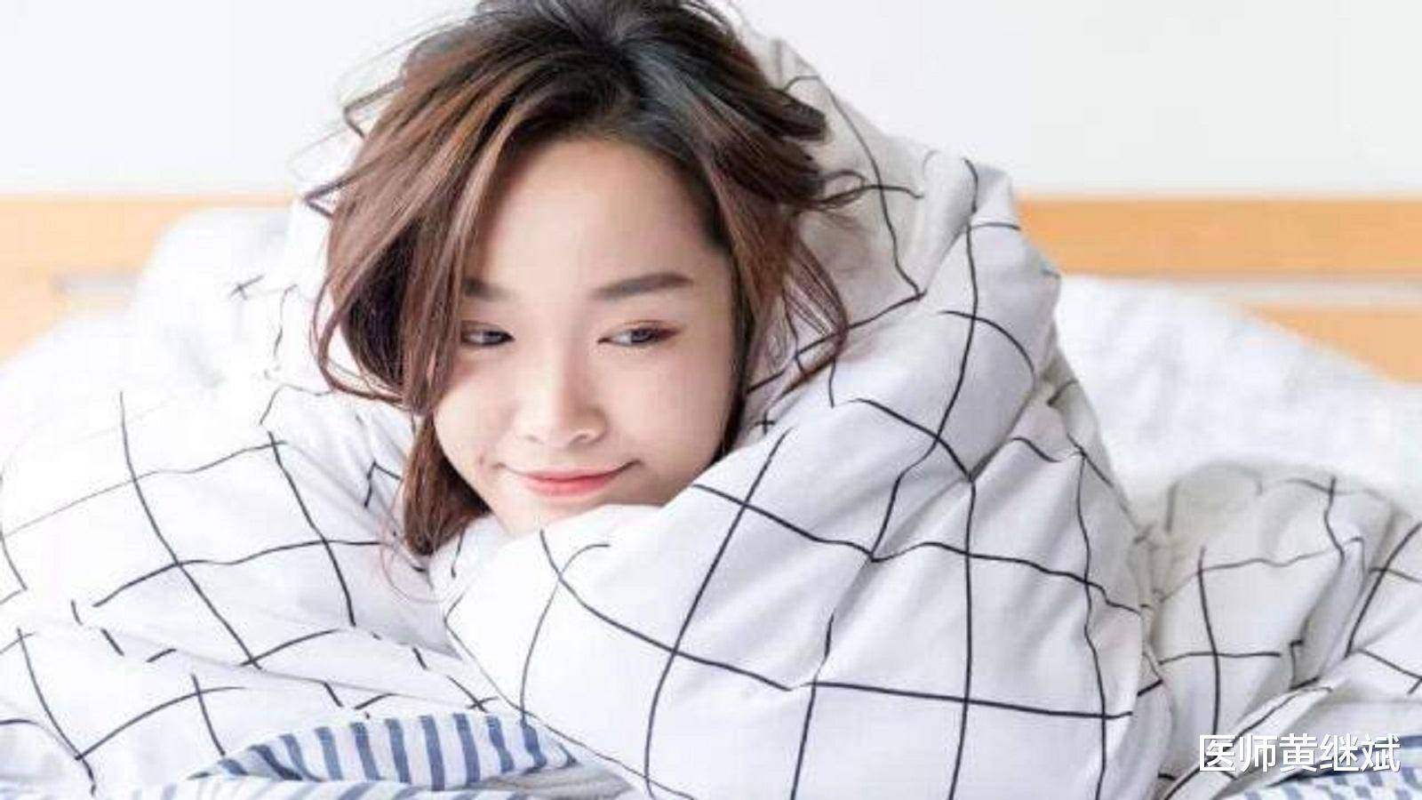 女性宫寒症状有3点，可能影响生育，吃什么食物能改善？