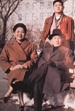 台湾三大丑男黄任中 bfc16c10076346bcb0e575e560b2a1fe.png