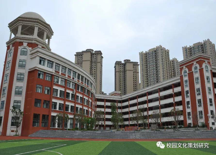学校教学楼 (图片来源:文峰中学官网)