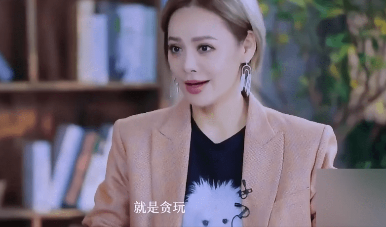 原创宁静上《乘风破浪的姐姐》,女团范儿超飒,傲慢也迷人