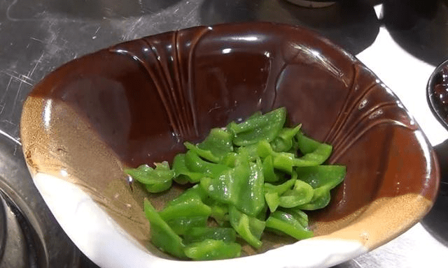 什么菜用到蒜蓉 21504d45144d4cbd947e4768e0463676.png