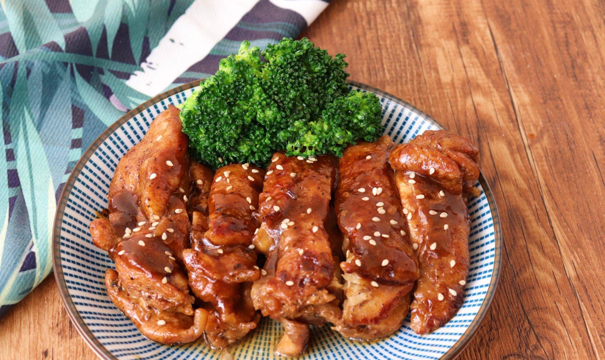 猪肉怎么吃比较好吃 91c292a7021a4a629b1a28d8e9361e72.jpeg