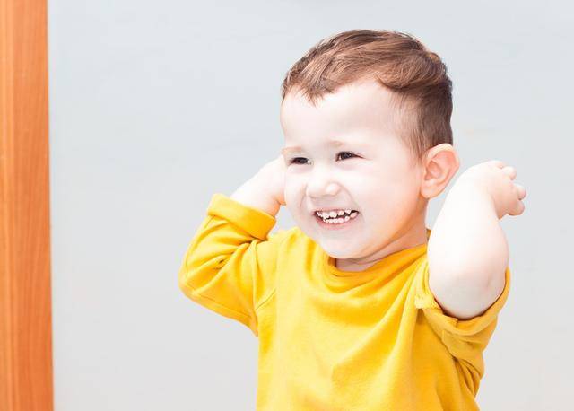 怎么教宝宝爬起来 d95e40c6517e45d2a18e1c0268eb7f4e.jpeg