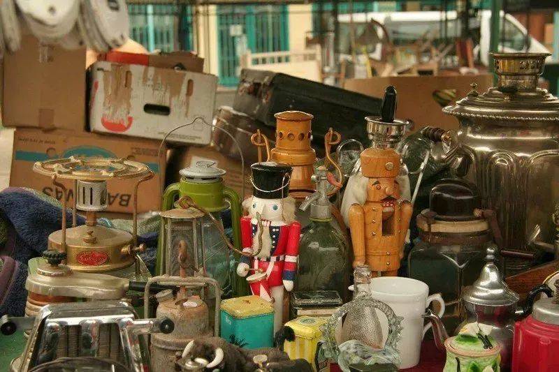 跳蚤市场是哪里的 f1a664bf03a64129908c3642eff6eb4d.jpeg