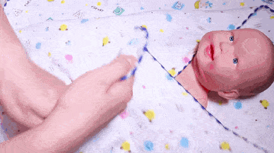 宝宝|实操动图展示：新生儿洗澡标准流程及操作步骤！