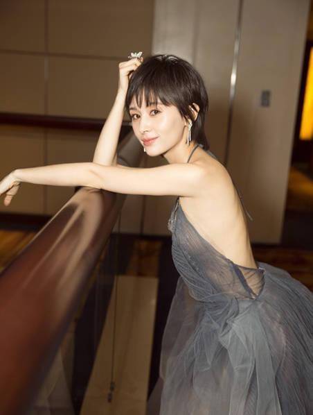 一步步变美的女孩子们：石原里美研究妆发，周