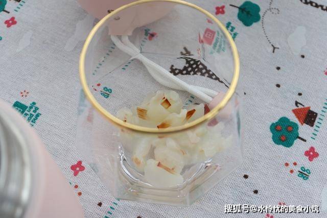 怎么在家自制气泡水 25379944f9ba4a9a8d010f385308de7e.jpeg