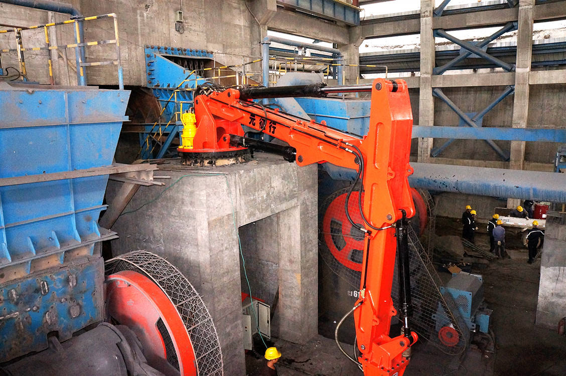 液压破碎锤图片 904694b17a144c19b2fec3a56bf7385f.jpeg