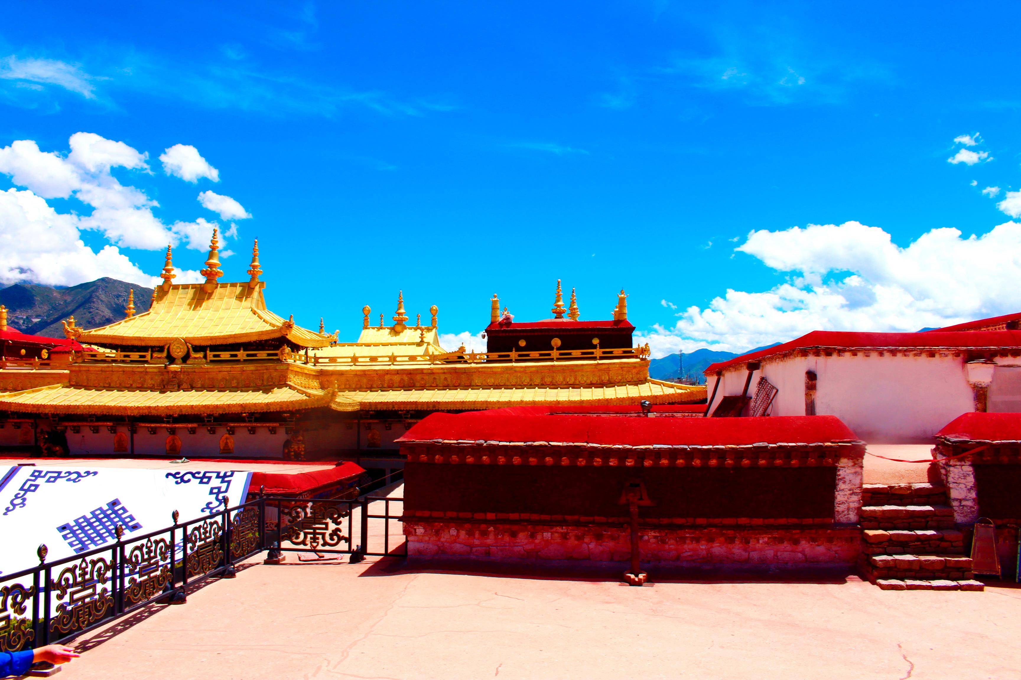 大地:致敬三十岁环中国行之西藏拉萨大昭寺