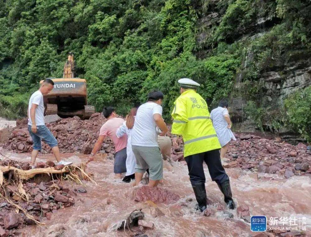 安顺市关岭县残疾人口数_关岭县委书记黄波(2)