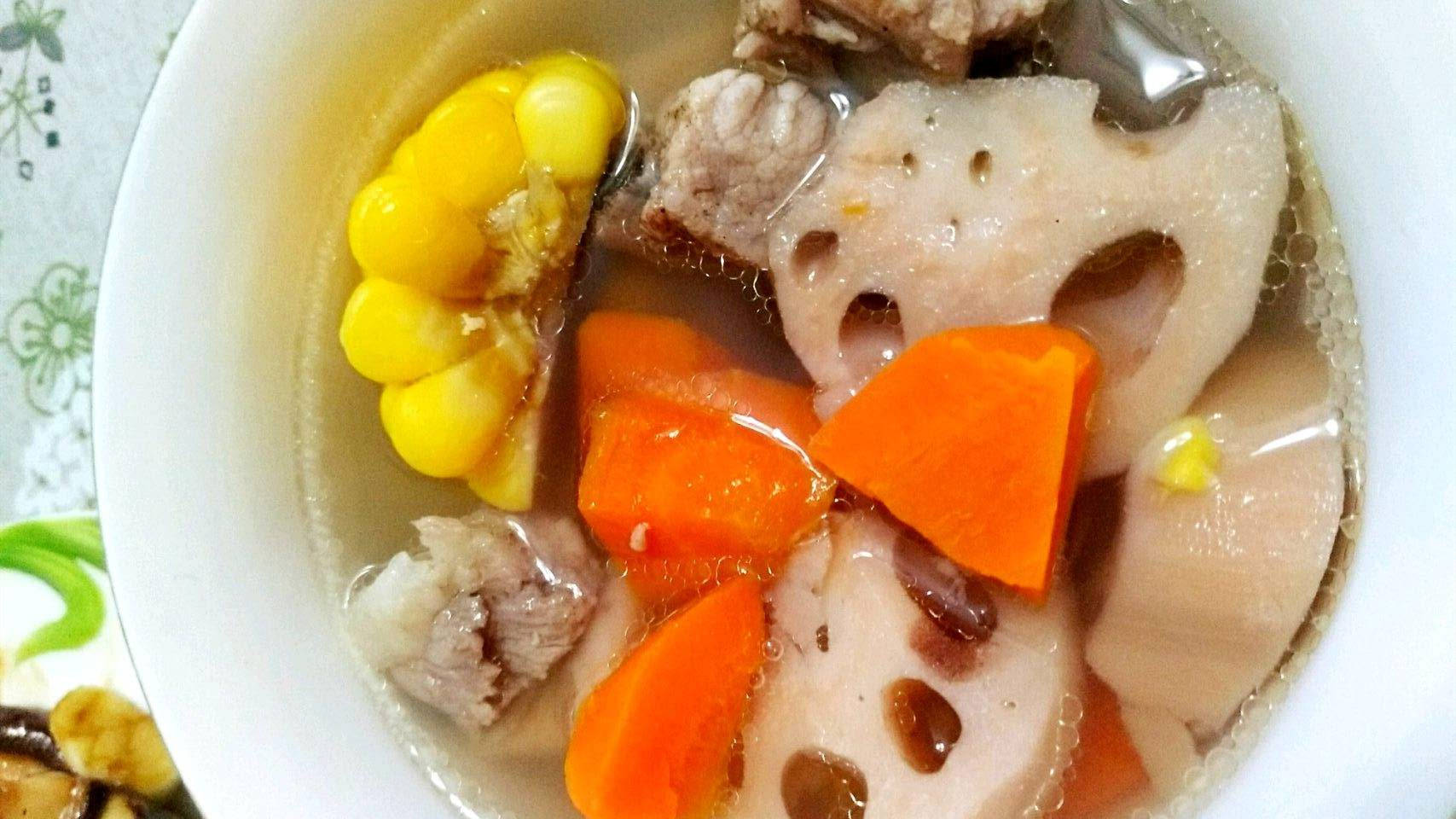 莲藕排骨汤怎样把莲藕炖软糯 73a41abe9d7f44d1ac8aed3776f06d15.jpeg