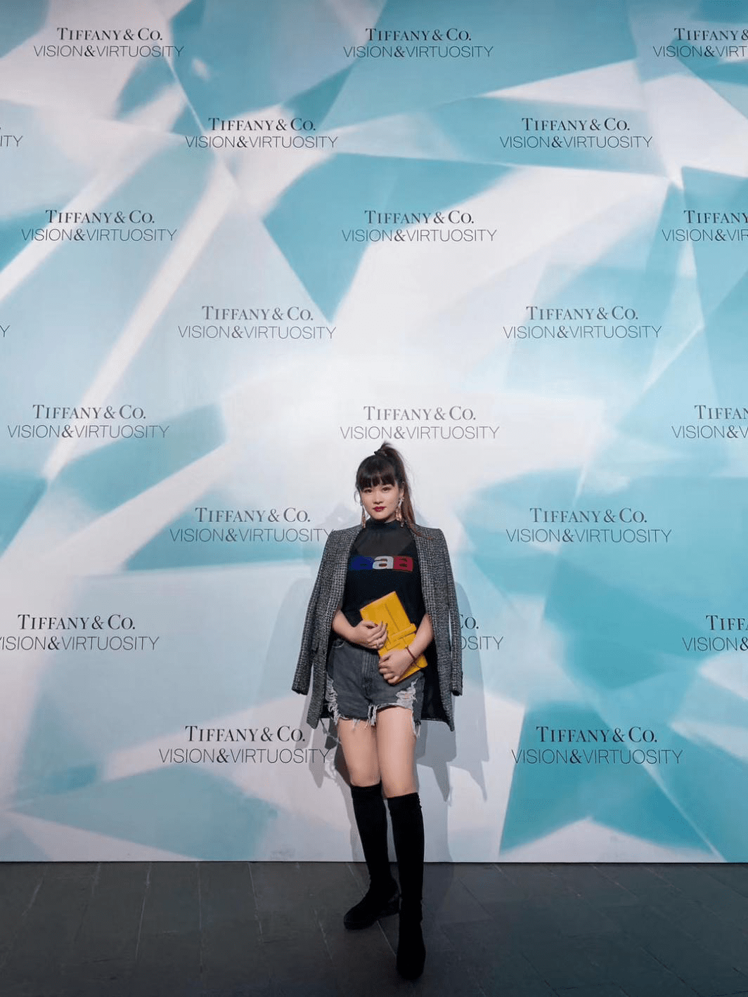 海澜集团周建平女儿周宴齐现身tiffany co.蒂芙尼珠宝品牌展会