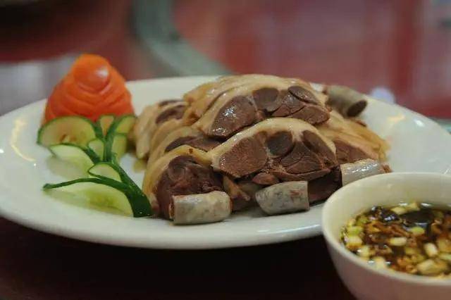 充满岭南风情的岑溪美食