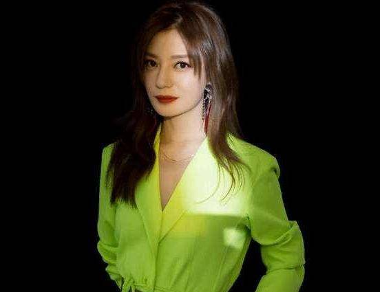 绿配红发色 efd74eceb12b469a8503b4eb52f8d8a6.jpeg