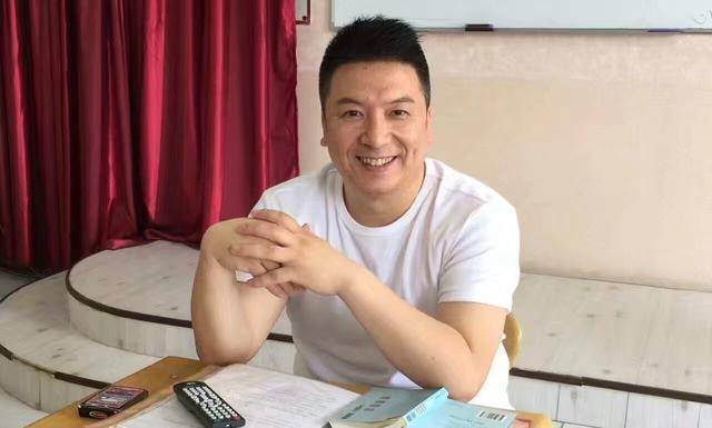 原创散打主席点评杨丽萍不生孩子:能生尽量生,不是母亲怎可成为女人 原创散打主席点评杨丽萍不生孩子:能生尽量生,不是母亲怎可成为女人