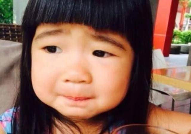 Grace|10岁的她，如今漂亮得不敢认曹格女儿“姐姐”真的变成大姐姐