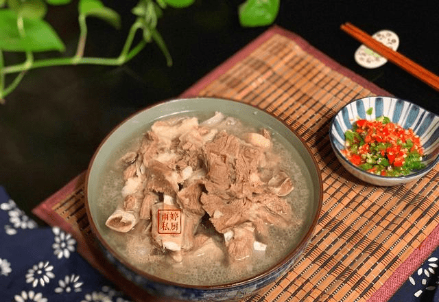 在家怎么自己做羊肉汤 0dff5d993bd44fd0af86dd4519dd4fd8.png
